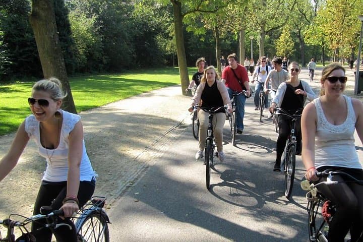 Amsterdam Bike Tour: Hidden Gems & Historic Neighborhoods photo 3