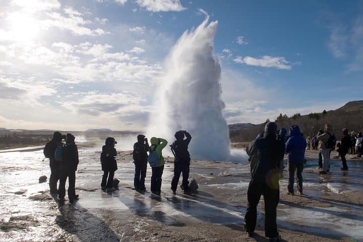 Golden Circle Classic Day Tour from Reykjavik — Thingvellir, Geysir & Gullfoss photo 4
