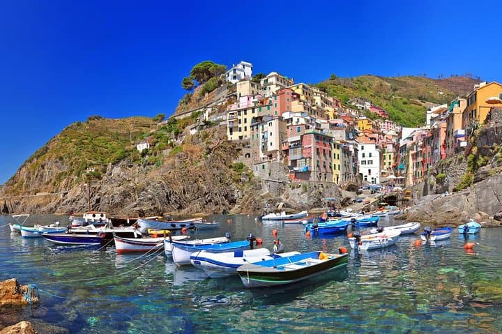 Private Cinque Terre Day Tour from La Spezia: Boat, Train & Coastal Villages photo 3