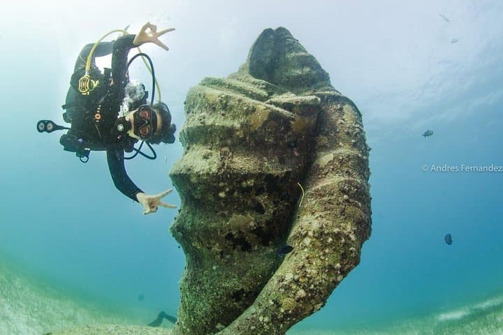 Beginner Scuba in Isla Mujeres: MUSA & Manchones Reef Discover Scuba photo 4