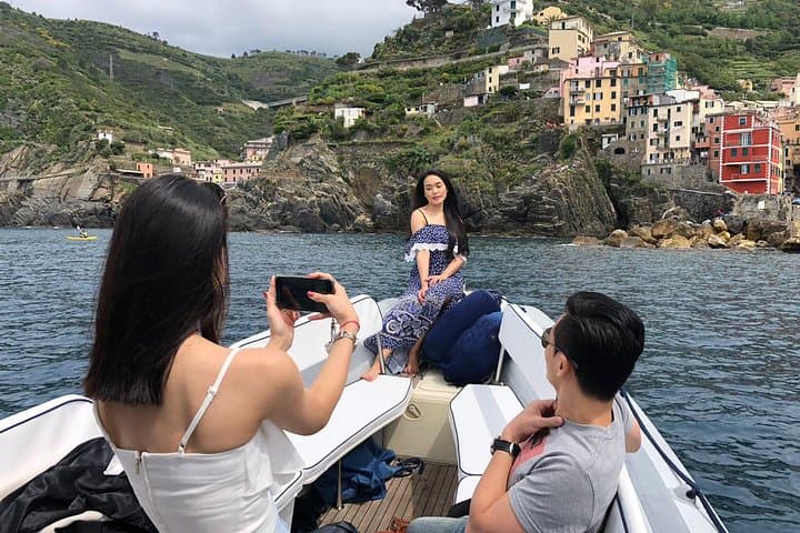 Sunset Private Boat Tour of Cinque Terre from Riomaggiore
