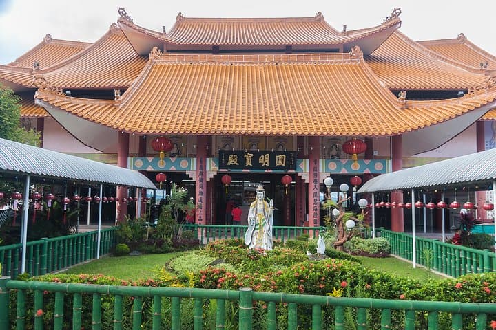 Kota Kinabalu Half-Day City Tour: Mosque, Temple & Signal Hill Views photo 4