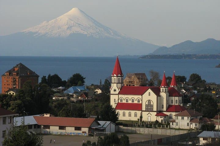 4-Day Lake District Discovery: Puerto Varas, Osorno, Petrohué & Chiloé photo 4