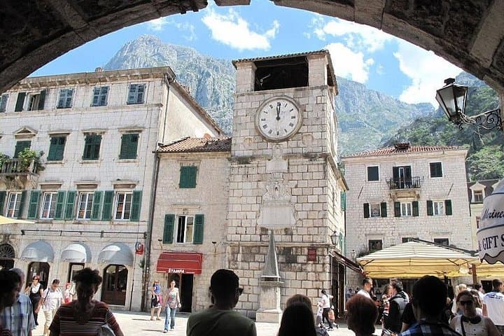 Kotor Walking Tour and Jaz Beach: Old Town Stroll and Adriatic Swim photo 2