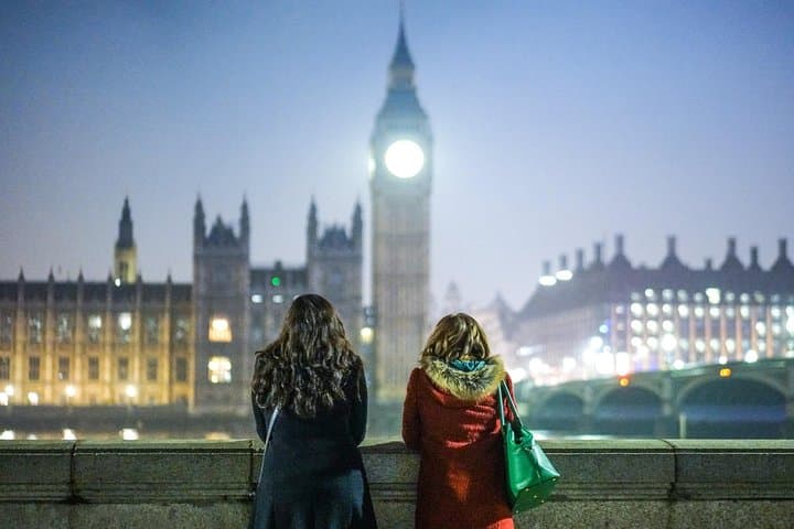 Dusk Walk: Private Lights and Sights Tour — 30+ London Landmarks