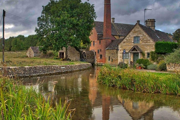 Private Cotswolds and Stratford-upon-Avon Day Trip from London