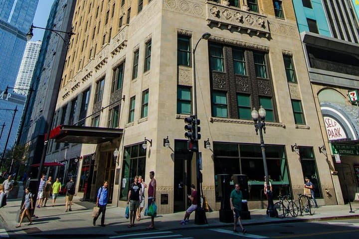 Chicago Walking Tour: A Walk Through Time — 90-Min Architecture Walk in the Loop photo 6