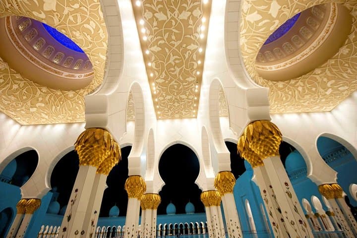 Premium Abu Dhabi Half-Day Tour from Dubai — Sheikh Zayed Mosque & City Highlights photo 2