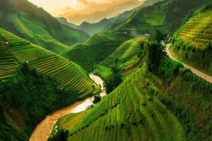 Two-Day Sapa Trek: Ta Van, Lao Chai & Cat Cat Villages