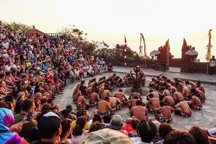 Uluwatu Kecak Dance Sunset Tour & Jimbaran Seafood Dinner (Private Half-Day) photo 3