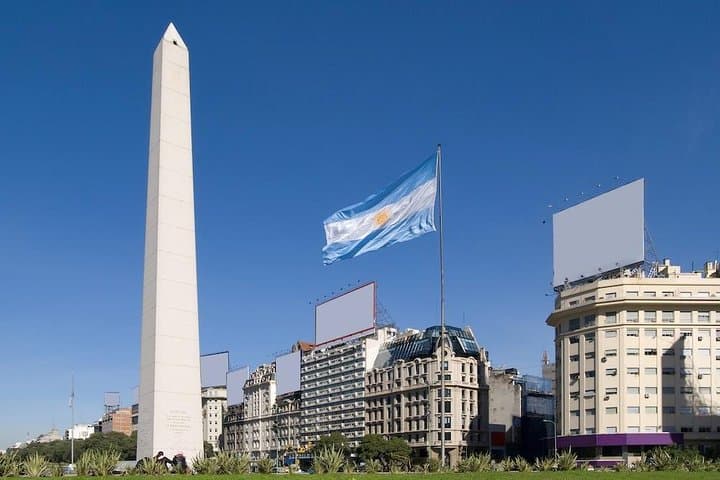 Private Buenos Aires City Tour with Guide, Driver & Lunch — Custom 5-Hour Experience