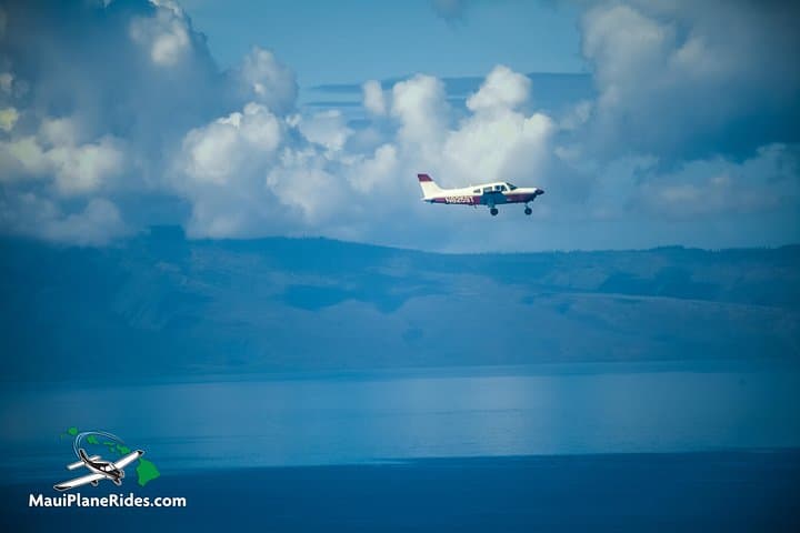 Private Maui Circle-Island Air Tour — Waterfalls, Lava Flows & Molokini Views