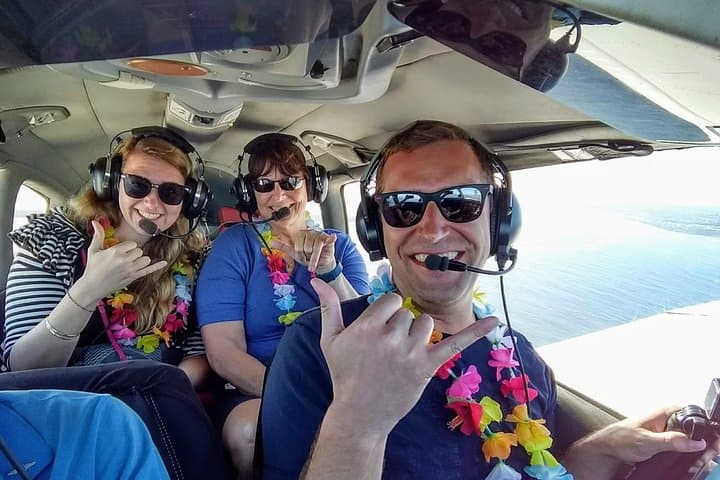 Private Maui Circle-Island Air Tour — Waterfalls, Lava Flows & Molokini Views photo 4