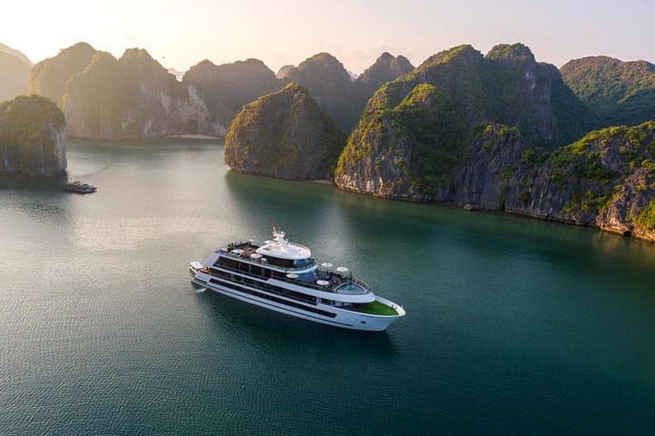 Halong Bay Luxury 2-Day Cruise: Lan Ha Bay Kayaking, Dark & Bright Cave & Sundeck Pool photo 6