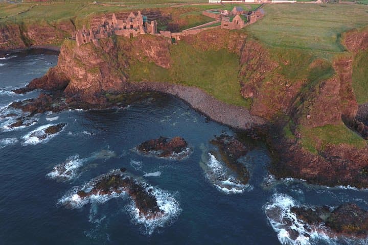 Private Giant's Causeway Day Tour — Carrick-a-Rede, Dunluce & Game of Thrones Sites