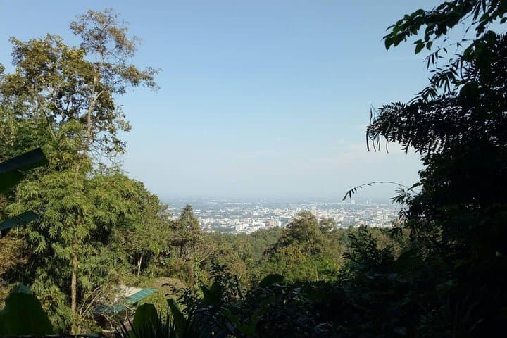 Monk Trail Trek & Doi Suthep: Chiang Mai Private Day Trek to Pha Lat Hidden Temple photo 4