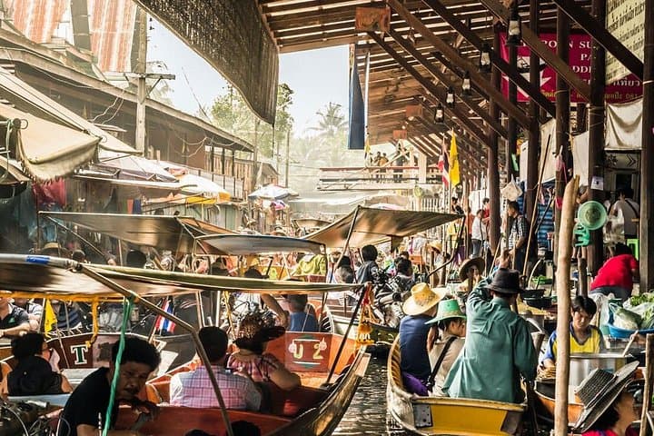 Maeklong Railway & Damnoen Saduak Floating Market Adventure from Bangkok photo 3