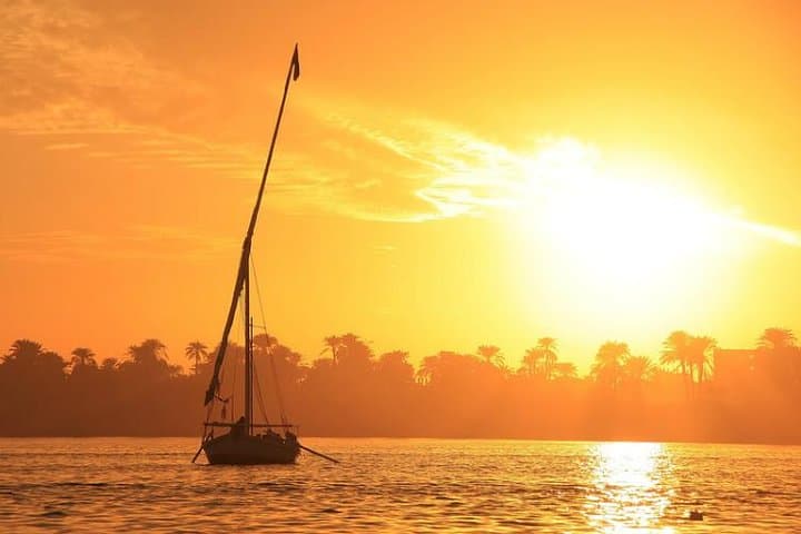 Nile Felucca Ride in Cairo: Sunset & Sunrise Sailing Experience