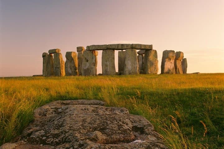 Pre-Cruise Stonehenge Stop: London to Southampton Transfer