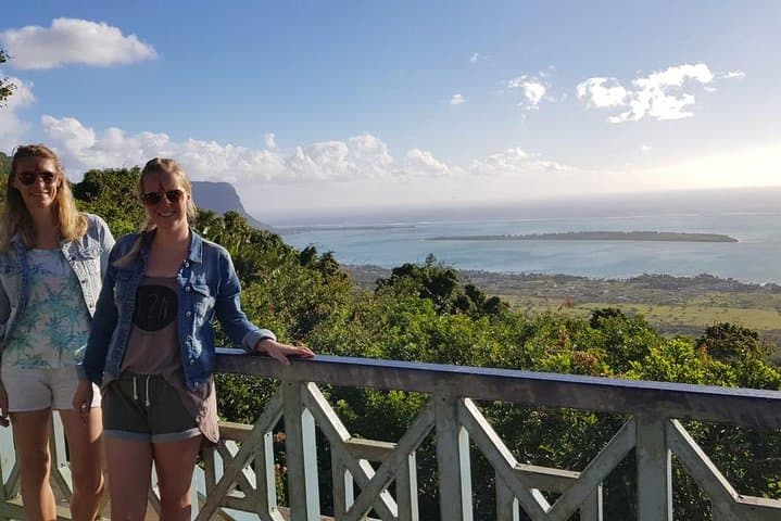 Southwest Mauritius Full-Day Nature Tour — Trou aux Cerfs, Chamarel & Black River photo 3