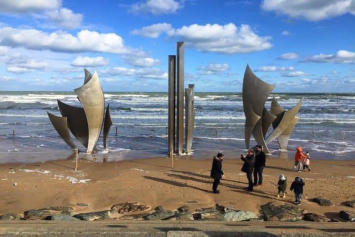 Full-Day Normandy D-Day Beaches Tour: Omaha, Pointe du Hoc & American Cemetery photo 2