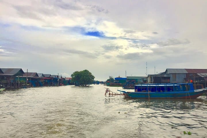 Roluos Group & Kompong Phluk: Private Bike and Floating Village Tour from Siem Reap photo 2