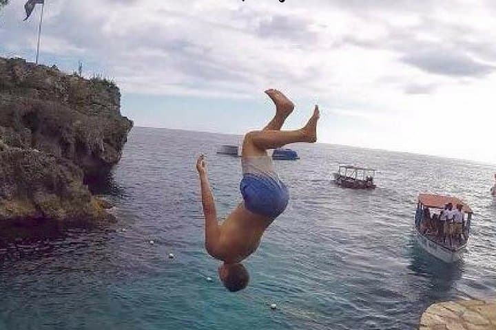 Explore Negril: From Seven Mile Beach to Cliff Diving Adventures photo 5