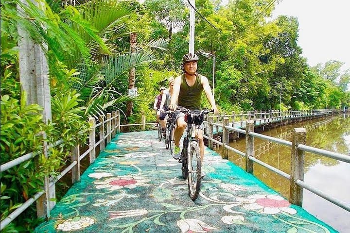 Pedaling Bangkok’s Green Lung