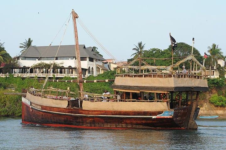 4-Day Mombasa All-Inclusive Beach Getaway with Tamarind Dhow Cruise