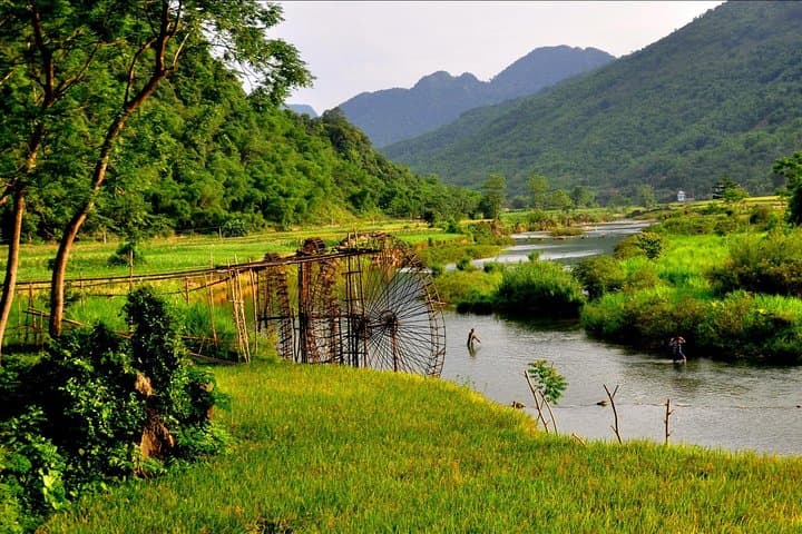 Mai Chau Day Tour: Hiking & Biking Through Vietnam's Valley Villages photo 4