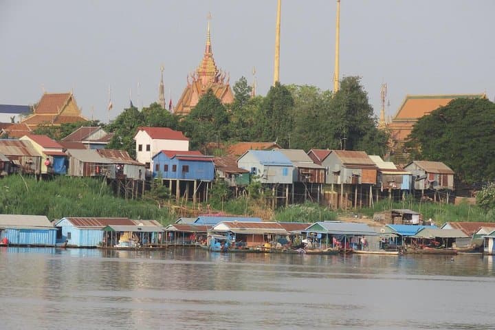 Oudong Mountain & Tonle Sap Floating Village Cycling Tour from Phnom Penh photo 3