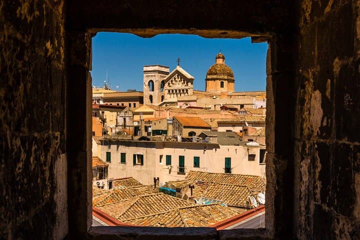 Castello to the Sea: Cagliari Old Town Walking Tour