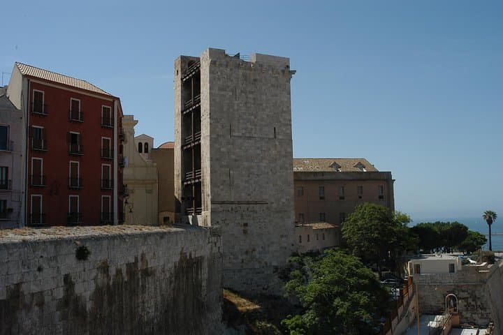 Castello to the Sea: Cagliari Old Town Walking Tour photo 3