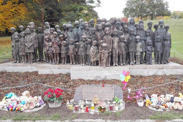 Prague Operation Anthropoid Full Tour: Crypt, Assassination Curve & Lidice Memorial photo 4