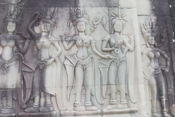 Private Full-Day Angkor & Siem Reap Custom Tour — Sunrise, Temples, and Villages photo 5