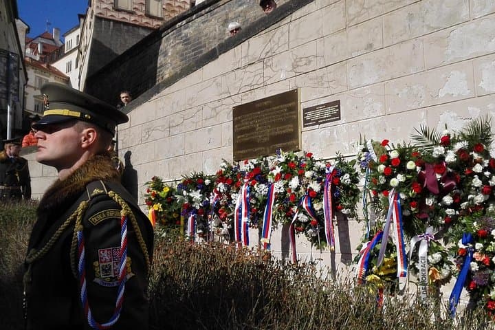 Prague Communism Walking Tour: Museum, Wenceslas Square & Velvet Revolution Sites photo 2