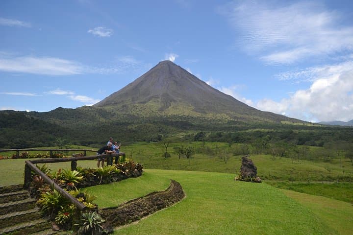 Arenal Volcano Hike and Baldi Hot Springs: La Fortuna Day Tour photo 1