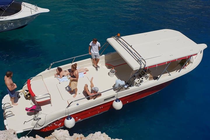 Private Hvar Island Hopping Speedboat Tour — Blue Cave, Vis & Pakleni Islands photo 5