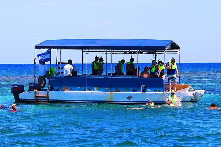 Roatán North Side Blue Channel & Starfish Snorkel with 20-Min JetSki and Transfer photo 5