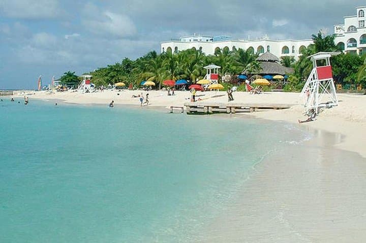 Private Montego Bay Highlights Tour from Falmouth — Rose Hall, Scotchies & Doctor's Cave photo 3