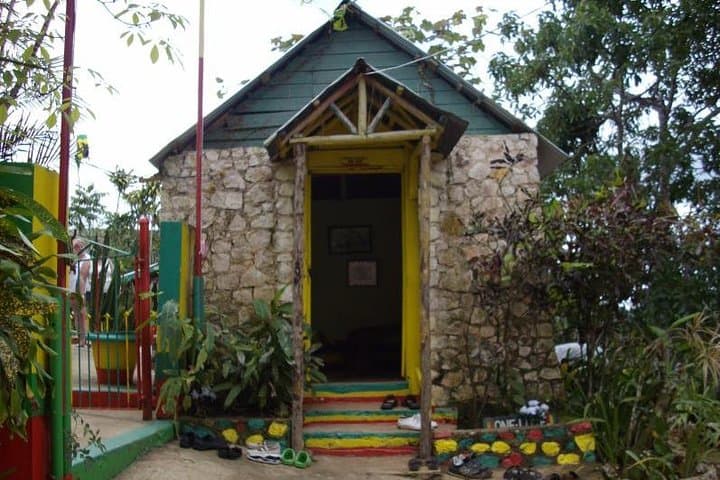 Nine Mile Private Tour: Bob Marley Birthplace & Resting Place from Ocho Rios photo 2
