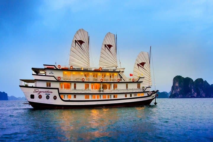 Signature 2-Day Halong Bay Cruise: Bai Tu Long Overnight Experience
