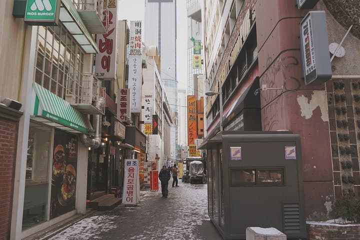Explore Insadong: Private 3-Hour Art & Tea Walking Tour in Seoul photo 5