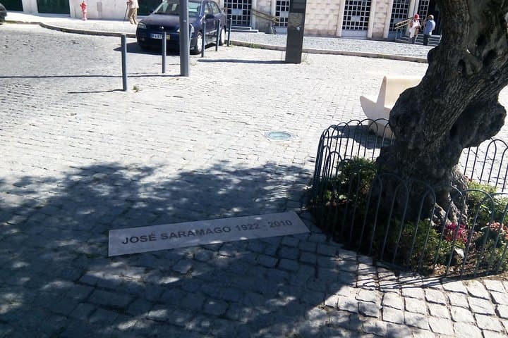 True Portuguese Soul: Alfama & Mouraria Walking Tour in Lisbon photo 2
