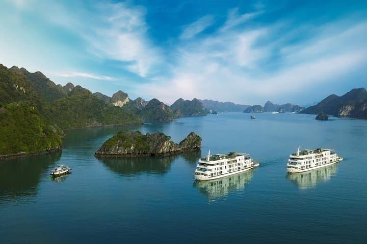 Halong Bay 2-Day Era Cruise: Lan Ha Kayak, Caves & Luxury Overnight photo 1