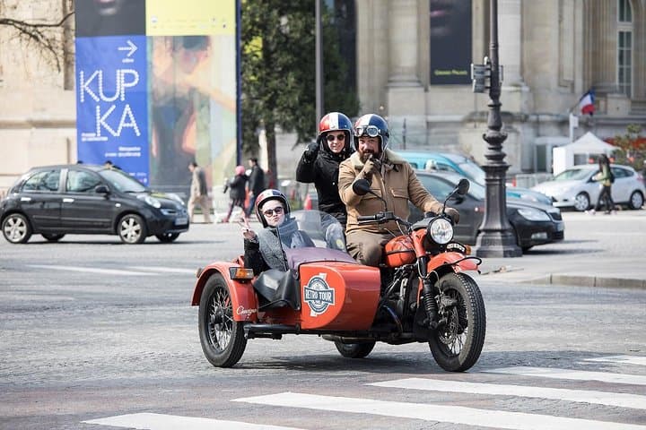 Paris Sidecar Vintage Private City Tour — 90-Minute Motorcycle Sidecar Experience photo 6