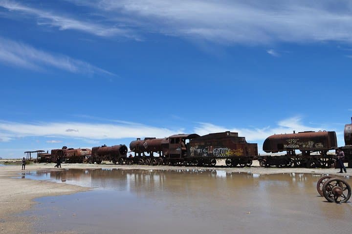 2-Day Uyuni Mirror Lakes Experience from La Paz — Salt Flat Overnight photo 3