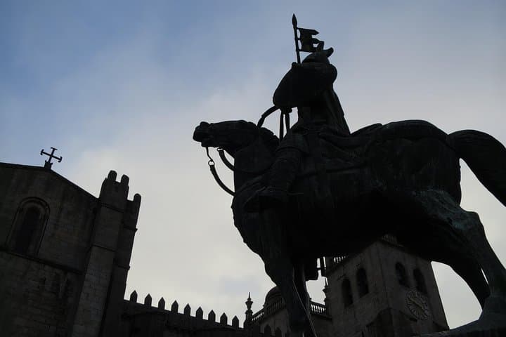 Full-Day Porto Walking Tour with Lunch, Douro Boat Ride & Port Wine Tasting photo 2