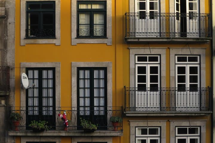 Full-Day Porto Walking Tour with Lunch, Douro Boat Ride & Port Wine Tasting photo 6