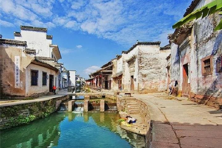 Huangshan & Tangmo: 2-Day Private Yellow Mountain Sunrise and Ancient Village from Shanghai photo 6